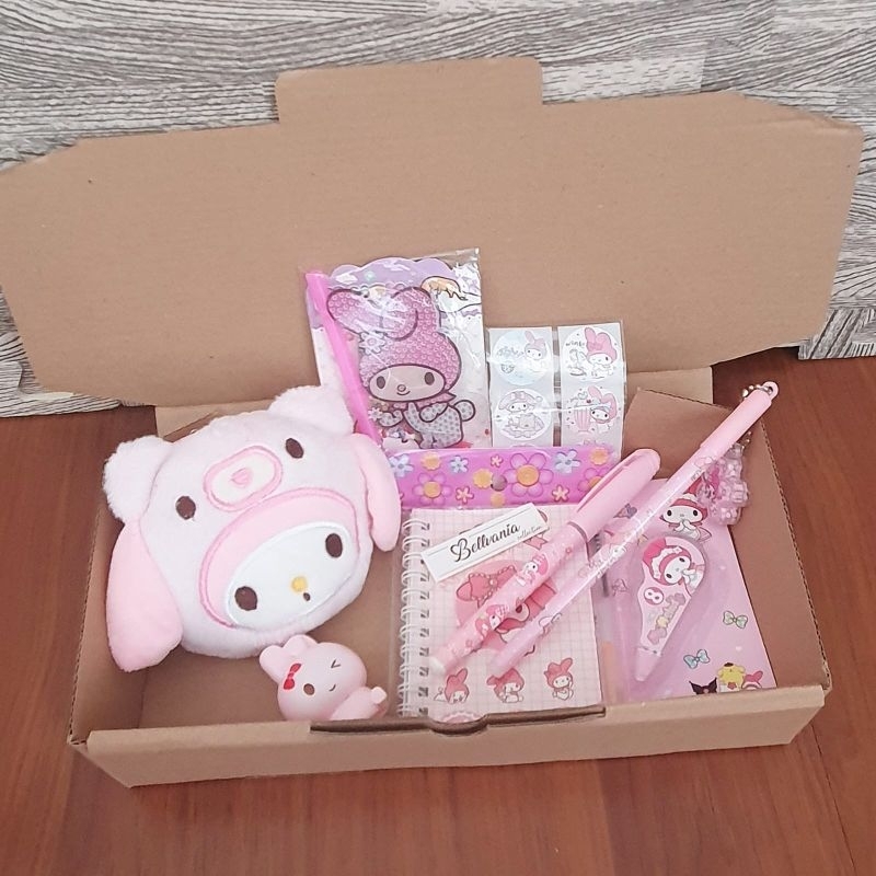 

Paket Box Alat Tulis | Hampers box | hampers hadiah | hampers kado ulang tahun | Paket hadiah