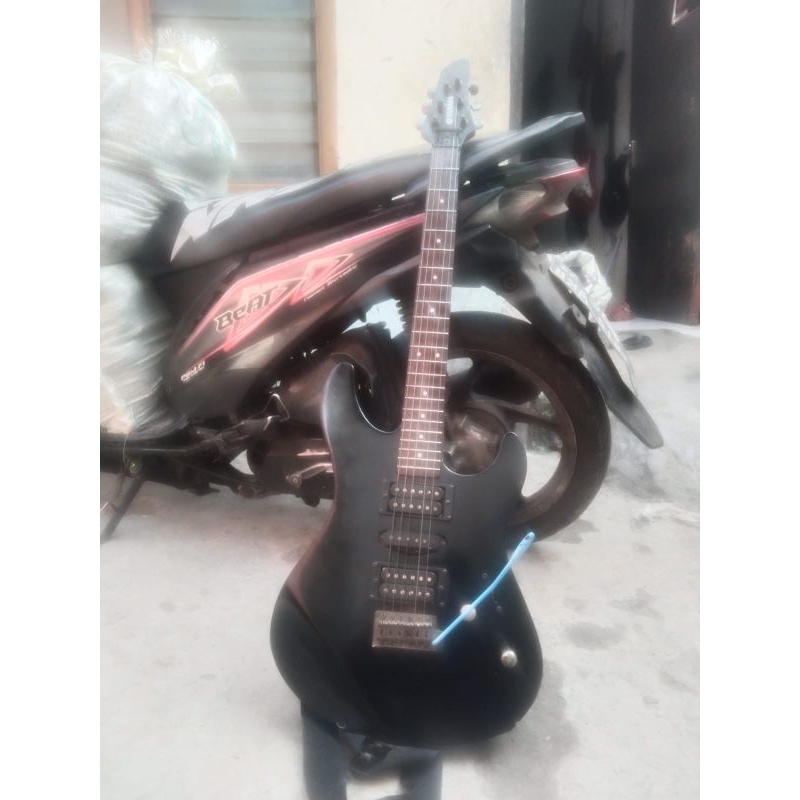 gitar listrik Yamaha original