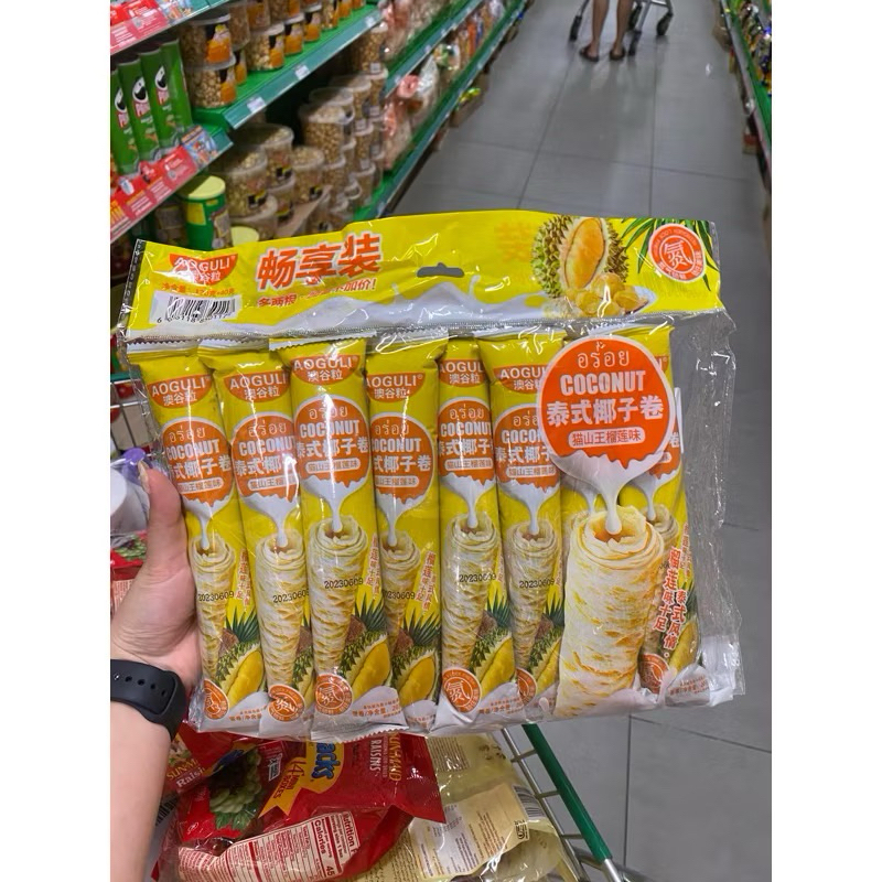 

aoguli coconut durian wafer roll isi 8 pcs
