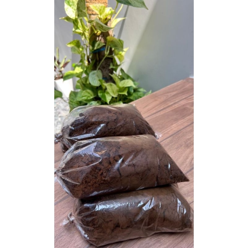 

KOPI BUBUK TRADISIONAL ASLI ISTIMEWA ||100% KUALITAS SUPER 1Kg