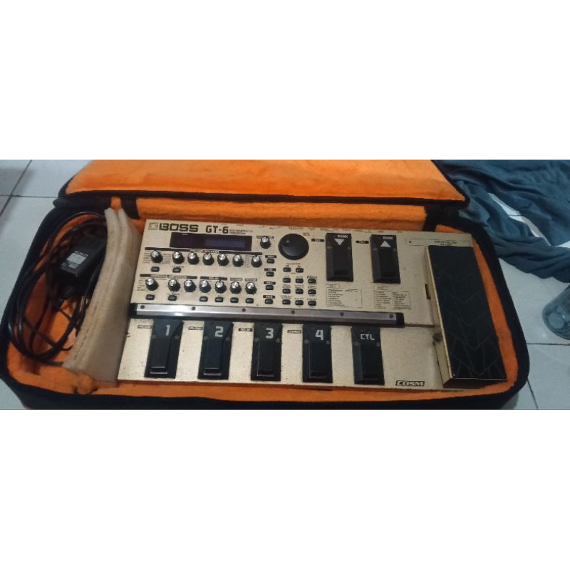 efek gitar boss GT 6
