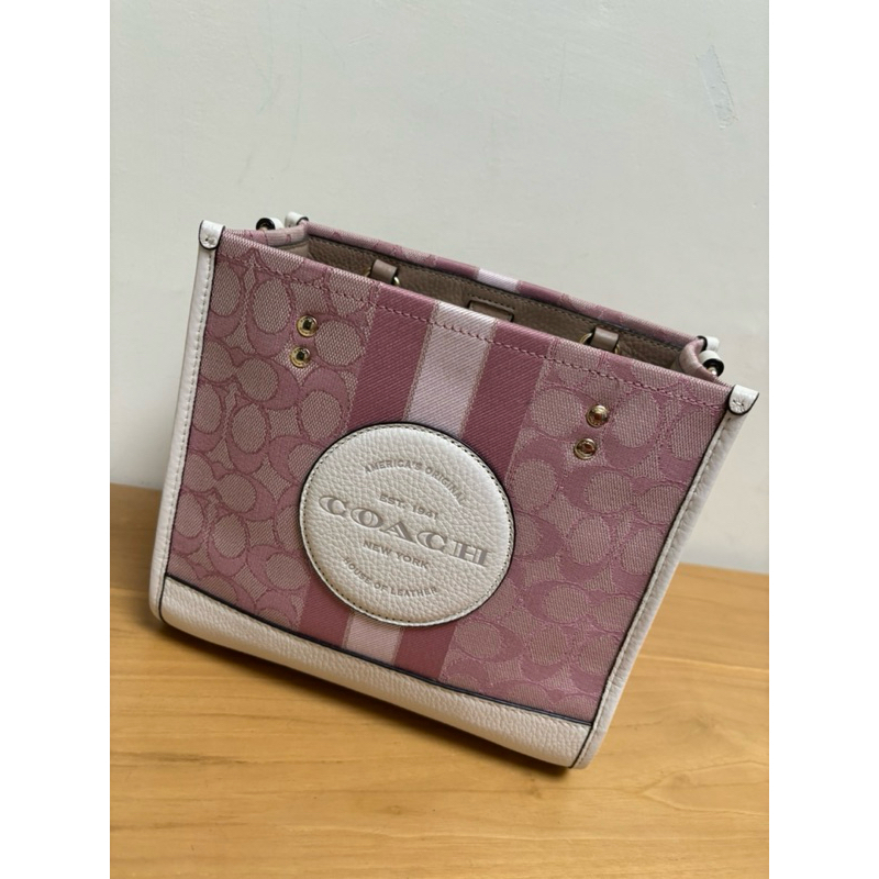 PRELOVED COACH DEMPSEY