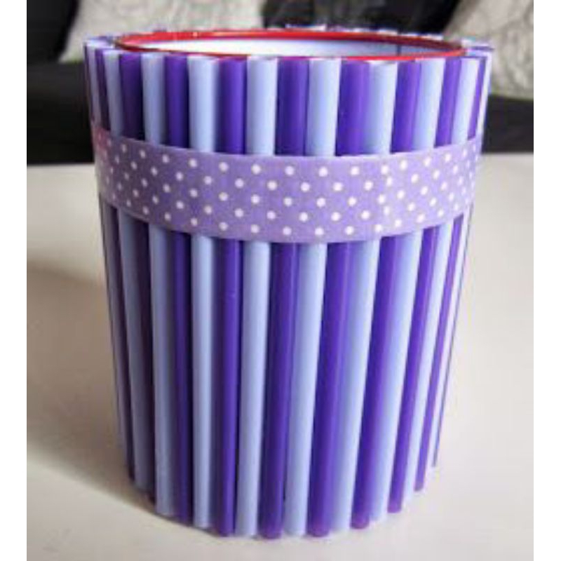

Tempat Pensil dari sedotan