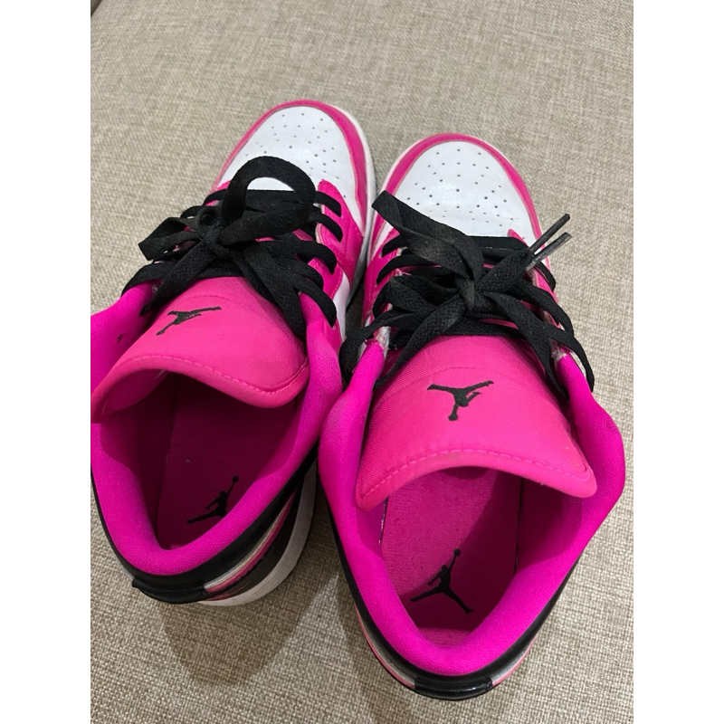 Sepatu Nike Air Jordan 1 Low Fierce