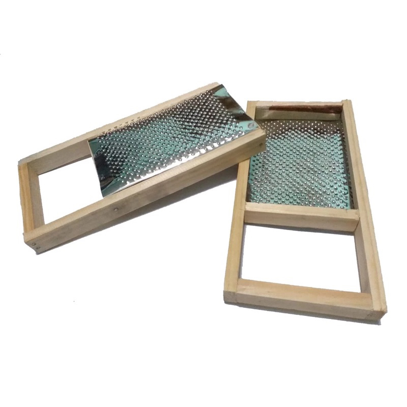 Parutan Kelapa Kayu manual