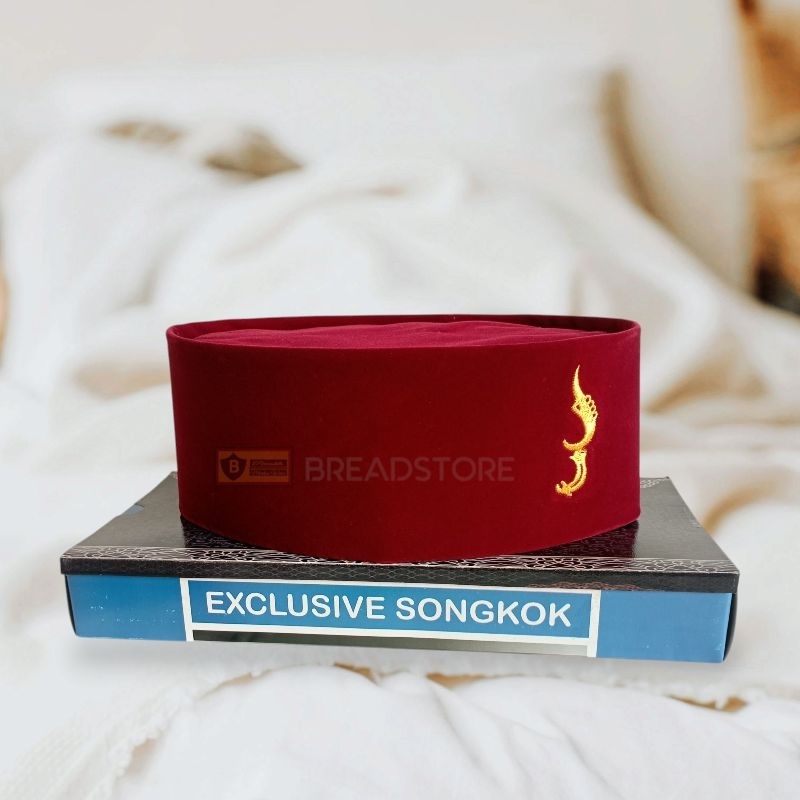 [READYYY] Peci Songkok Kopiah Polos Merah Bordir Logo Kujang Emas Non AC Tinggi 9 cm Ukuran Anak