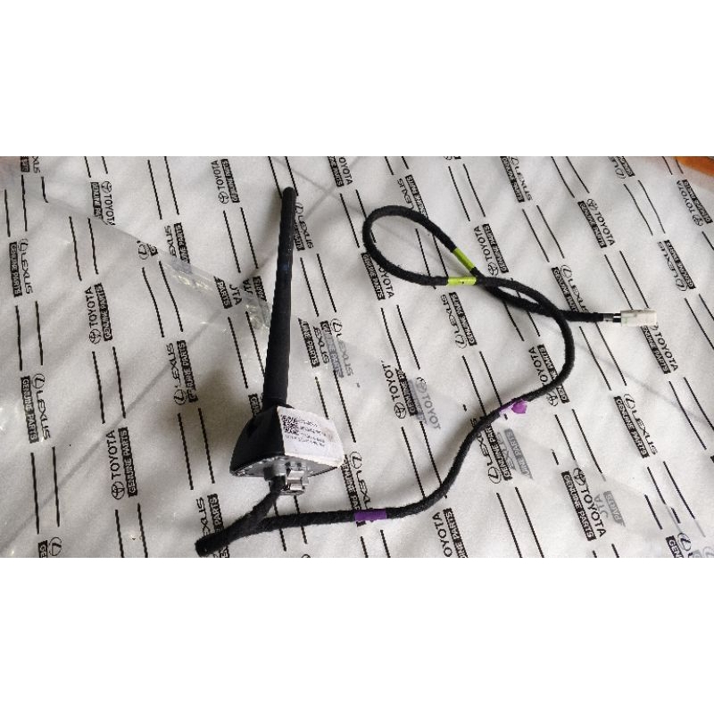 antena radio antena mobil Etios original