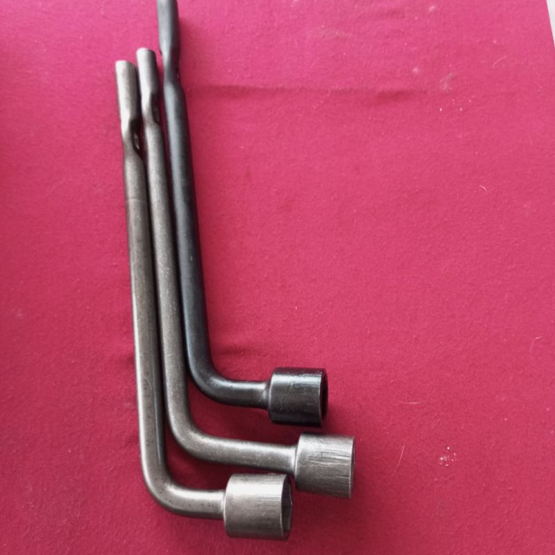 RK KUNCI RODA MOBIL 21mm Kunci roda mobil Universal