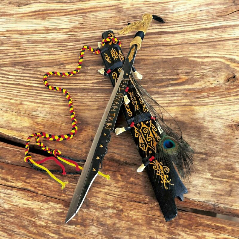 Mandau Etnik dayak  Mandau Hias  Hitam  Kalimantan 65 cm