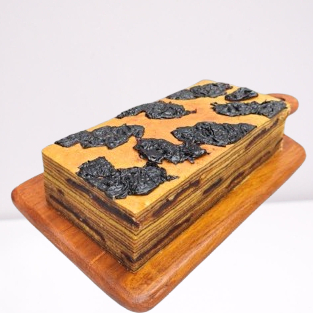 

Kue Lapis Legit Plum Home made Premium With Wisman Ukuran 20x10