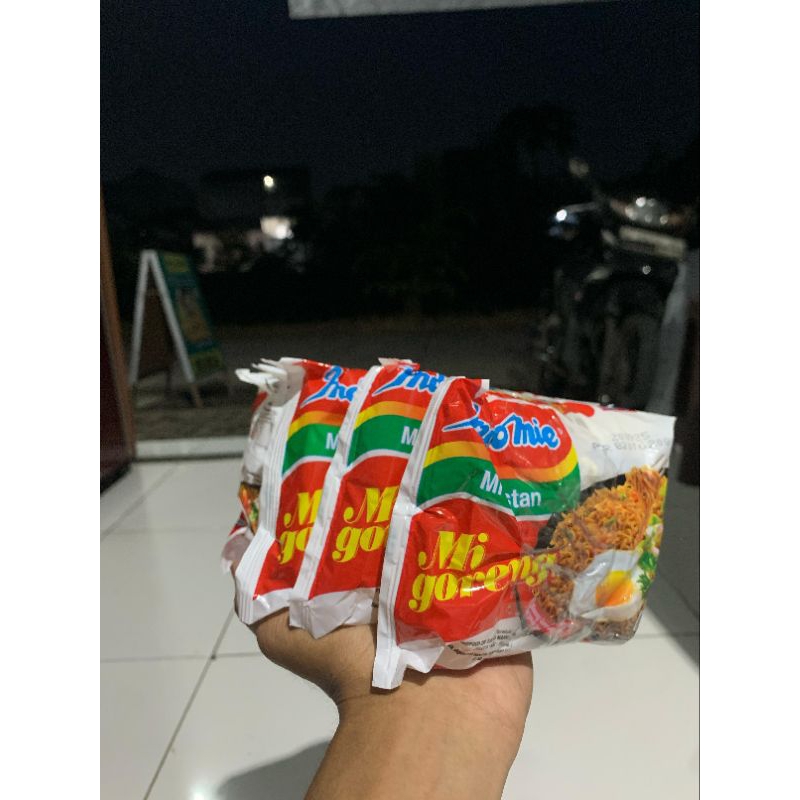 

MIE SEDAP GORENG DAN SOTO, MIE INDOMIE GORENG 1 bundle isi 5 pcs