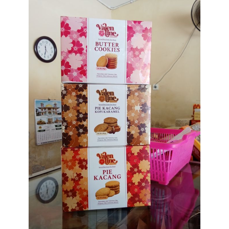 

PIE KACANG VALENTINE // BUTTER COOKIES // KEMASAN KECIL // 9 biji