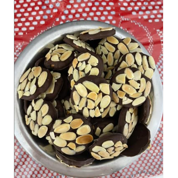 

Almond cookies by kuku cookies