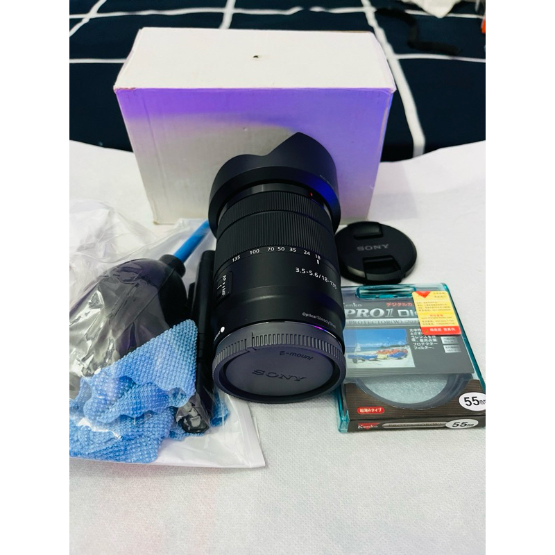 Lensa Sony E 18-135mm