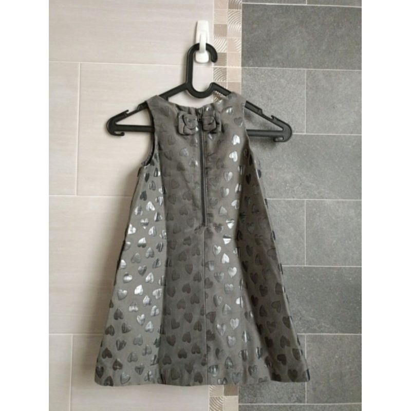 Dress Abu-abu