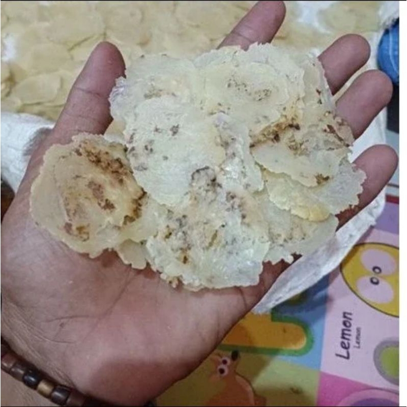 

Emping melinjo BS sortiran 1kg berkualitas