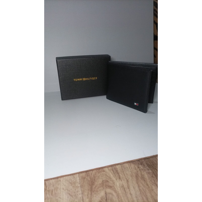 dompet tomy hilfiger
