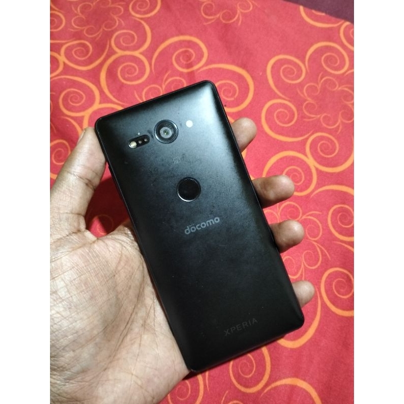 sony xz2 compact docomo second
