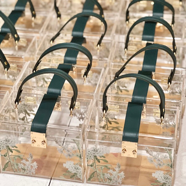 

Idul Fitri hampers 2025 / Clementine bag edisi lebaran / hampers lebaran / lebaran 2025 / gift lebaran / mukena / kurma