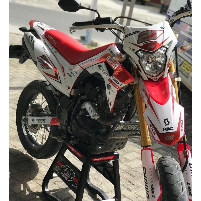 Decal Sticker Motor CRF 150L Putih Kombinasi Merah Chrome Keren Terbaru Bisa Reques