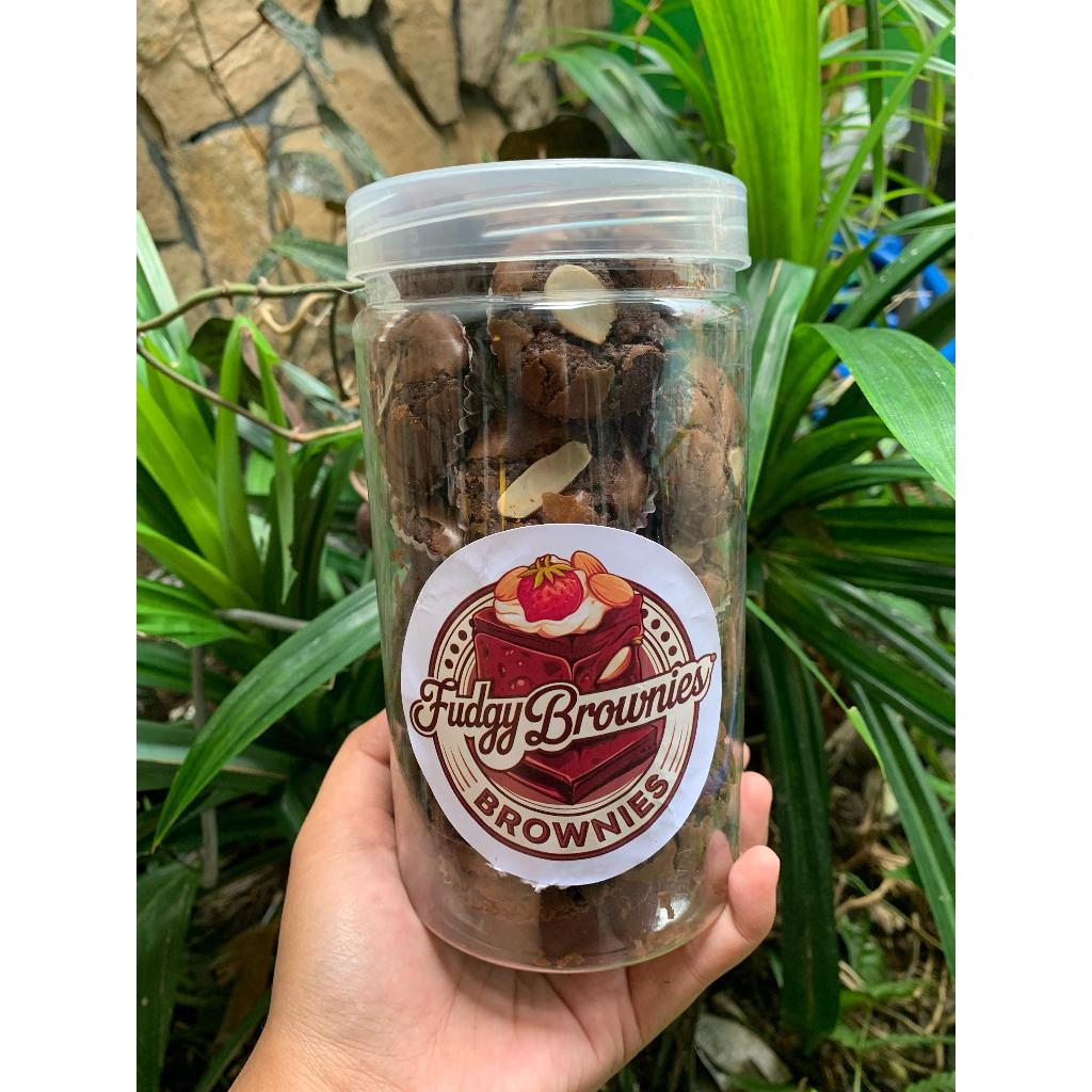

SAMPLE FUDGY BROWNIE / BROWNIE KERING / HAMPERS BROWNIE KERING