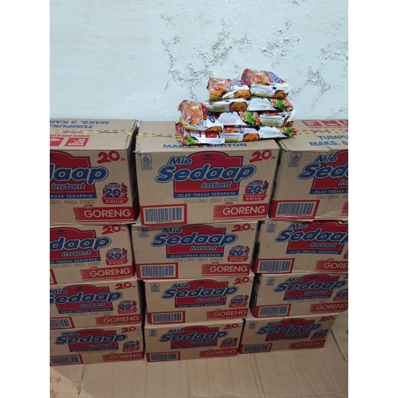 

Mie Goreng 1 kardus isi 40 bungkus