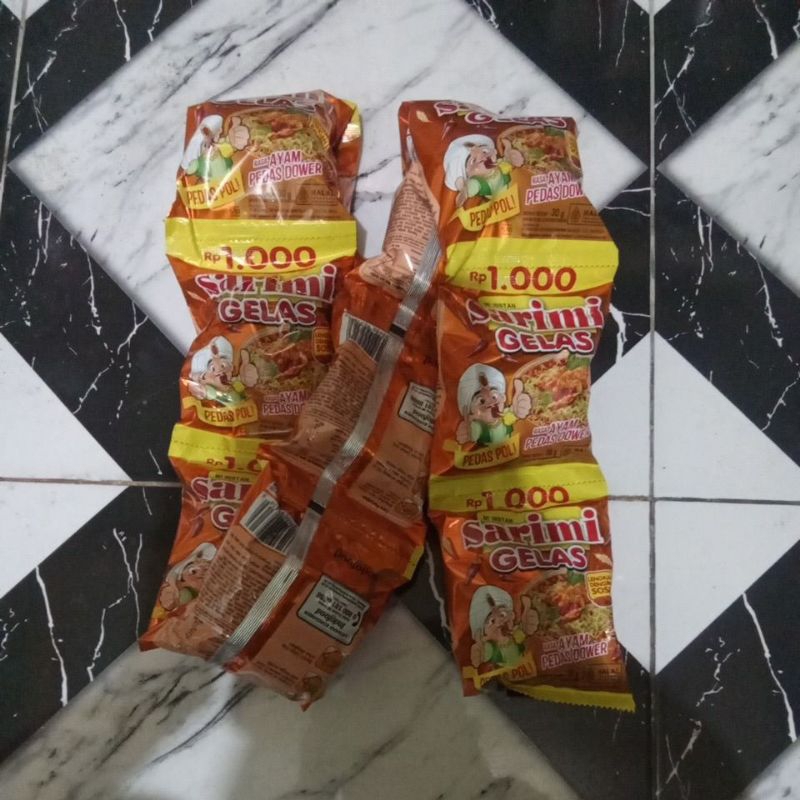 

Sarimi Gelas Ayam pedas dower isi10