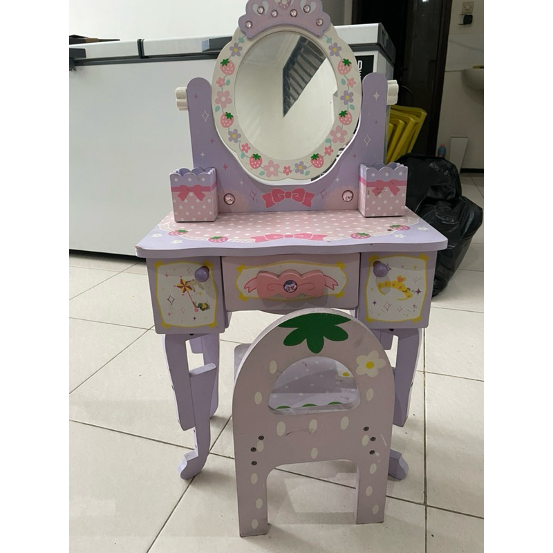 preloved meja rias anak kayu , top quality