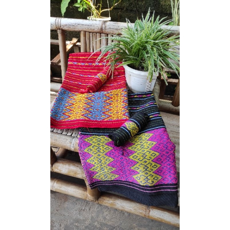 Tenun NTT - Sarung tenun Insana TTU