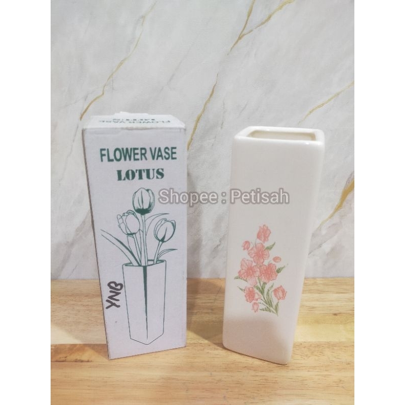Vas Bunga Putih Keramik / Vas Bunga Keramik Petak / Pot Bunga Keramik / Pot Bunga Aesthetic / Vas Bu
