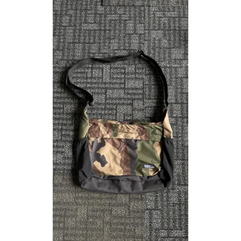 Tas Selempang Patagonia Original Second