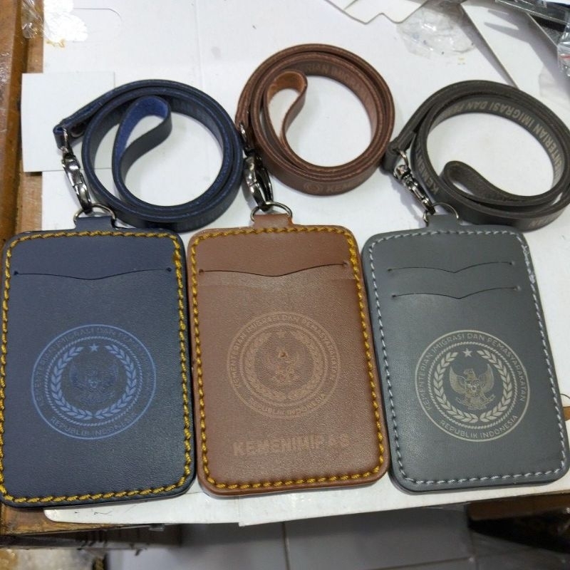 

HenJO Lanyard Id card Holder Kementrian Imigrasi dan Pemasyarakatan RI (KEMENIMIPAS)