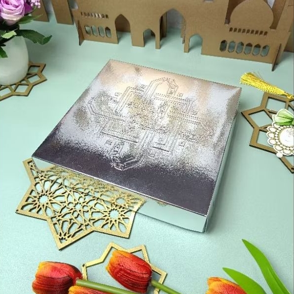 

Hamper Idul Fitri - CHROME - Nastar Vakum Klasik / Keju 25 Pcs