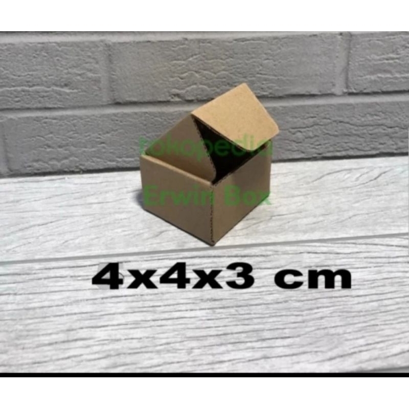 

Kardus Box ukuran 4x4x3 cm DieCut