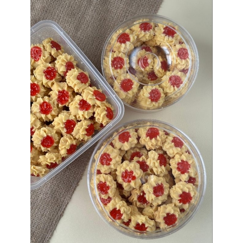 

kue lebaran Dahlia strawberry