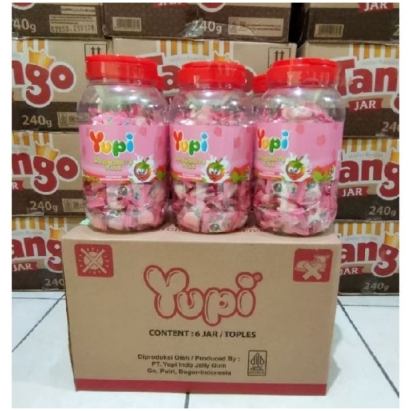 

PROMO LEBARAN[ PERMEN YUPI LOVE 1 KARTON isi 6 TOPLES ]