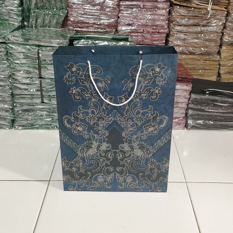 

RB Paper Bag Batik Jumbo XL/Lusin Isi 12 Pcs Ukuran 30940 Cm