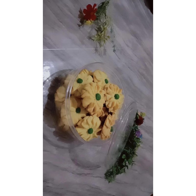 

Kue kering mawaran / kue semprit