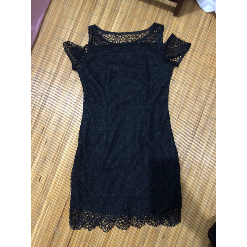 dress hitam sabrina