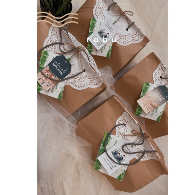 

TAMBAHAN PAPER BAG HAMPERS/GIFT KUKER