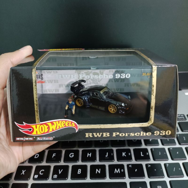 Diecast Hot Wheels RLC RWB Porsche 930 Black Akira Nakai RWB Figure