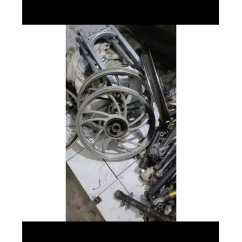 velg resing Yamaha jupiter,fis r,Vega lama cefiro/ depan belakang