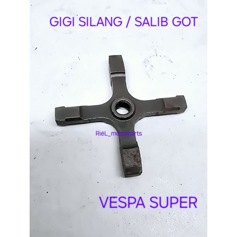 Salib silang empat 4 VESPA Super got gigi selang
