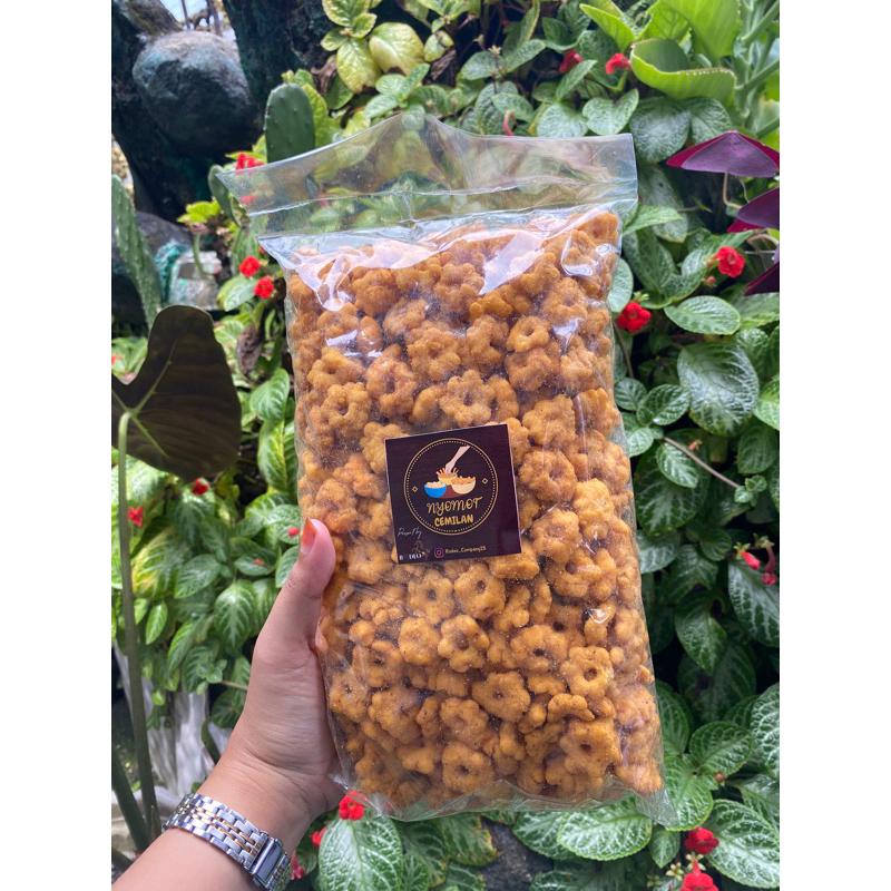 

SNACK RIBUT KEMBANG RIBUT 500gr