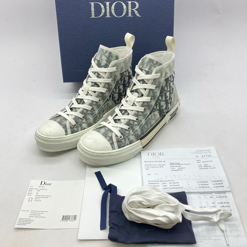 Christian Dior sneakers size 42 men cowok sepatu cowok preloved. 2022.