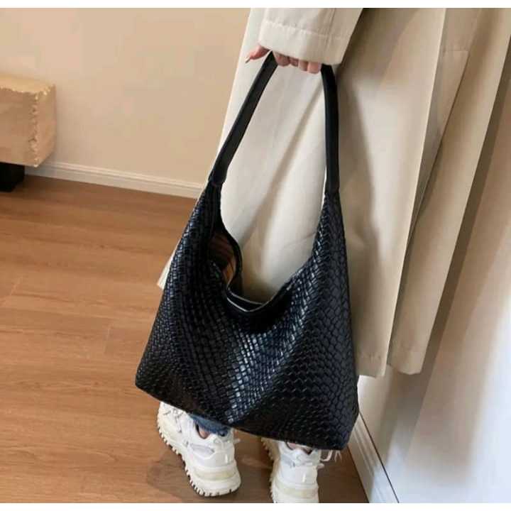 Totebag wanita terbaru YOVELA Tas kuliah premium kulit