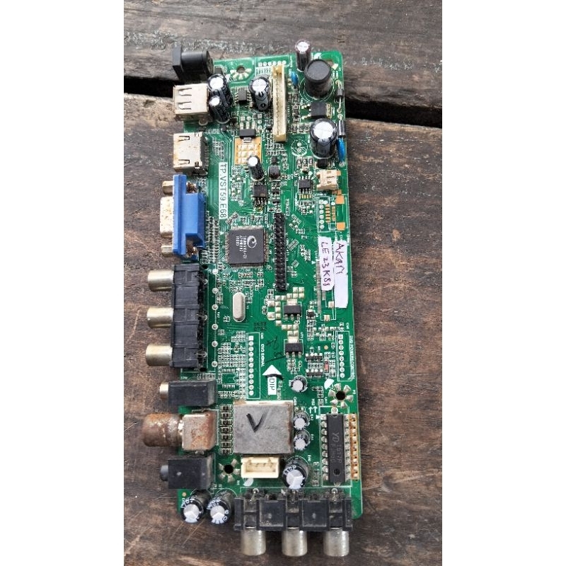 MAINBOARD TV AKARI LE23K88 / Mesin tv akari LE23K88