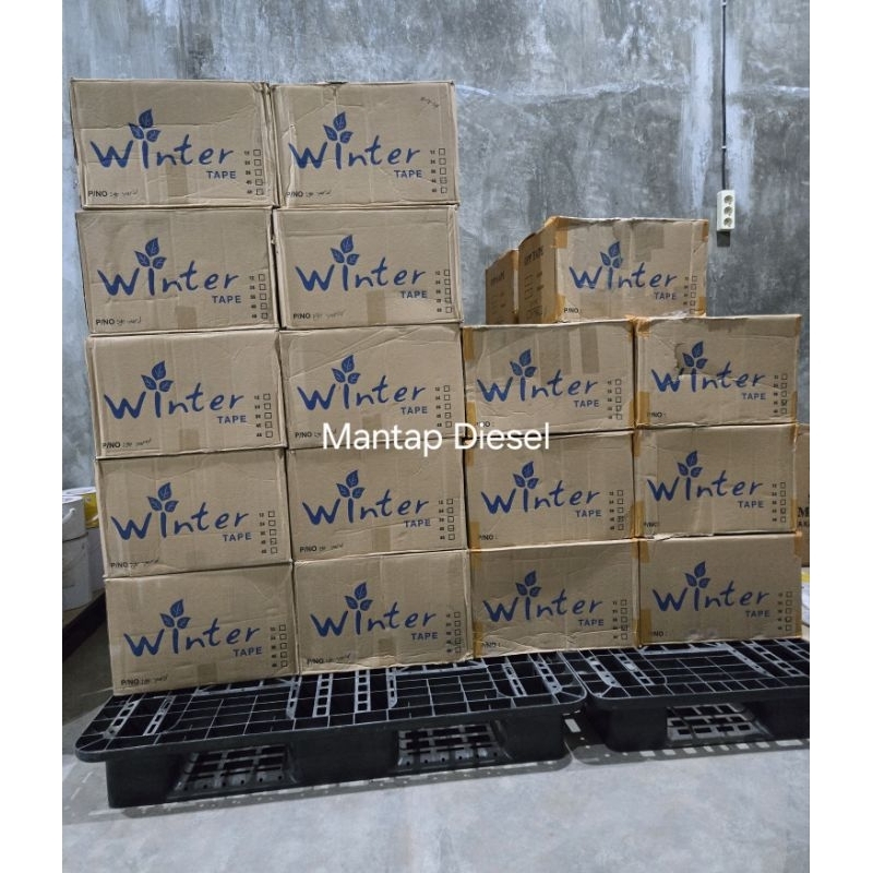 

LAKBAN / SELOTIP / SELASIBAN WINTER 45 MM X 90 YARD ( 1 KARTON / 72 PCS )