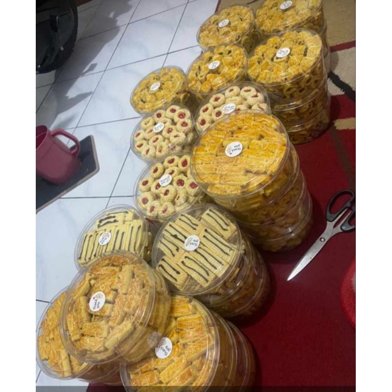 

KUE KERING NASTAR KASTANGEL THOMRIN KUE KACANG 1/2 KG