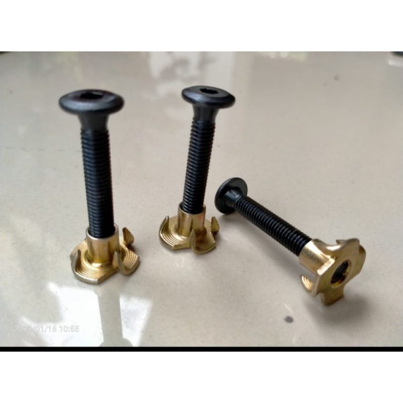 Baut Cakar Spiker JCBC Ukuran M6 Panjang 4cm.